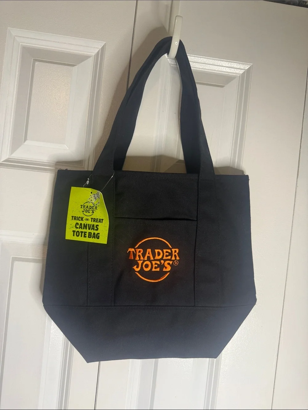 Trader Joe’s limited edition mini tote